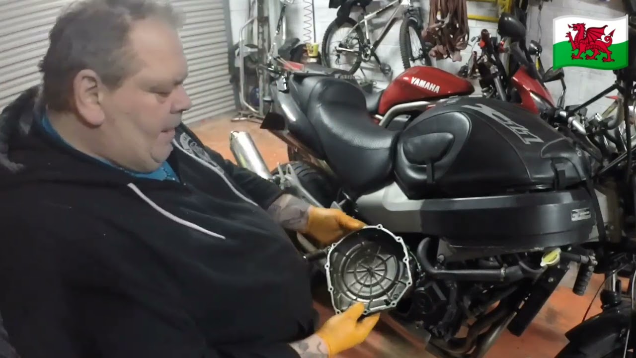 fitting a transparent clutch cover on my honda X11