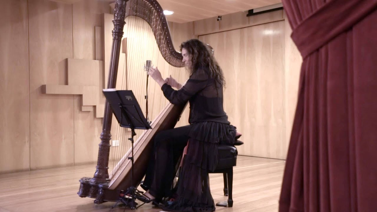 Villa-Lobos Melodia Sentimental. Cristina Braga, harpa