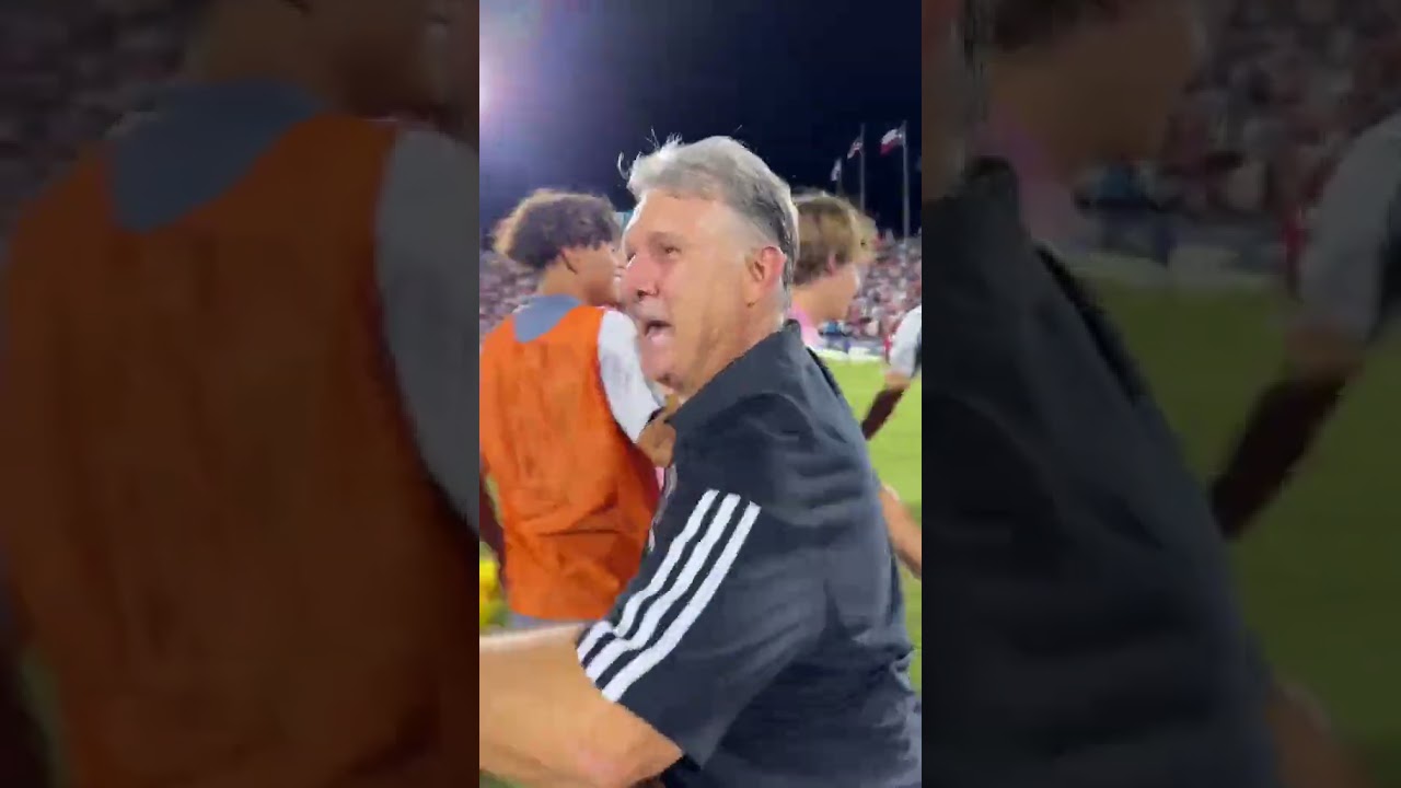 MESSI GETTING HUGGED BY TATA MARTINO #shorts
