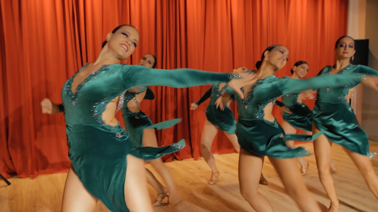 Flor De Mayo - Official Premiere - 2021