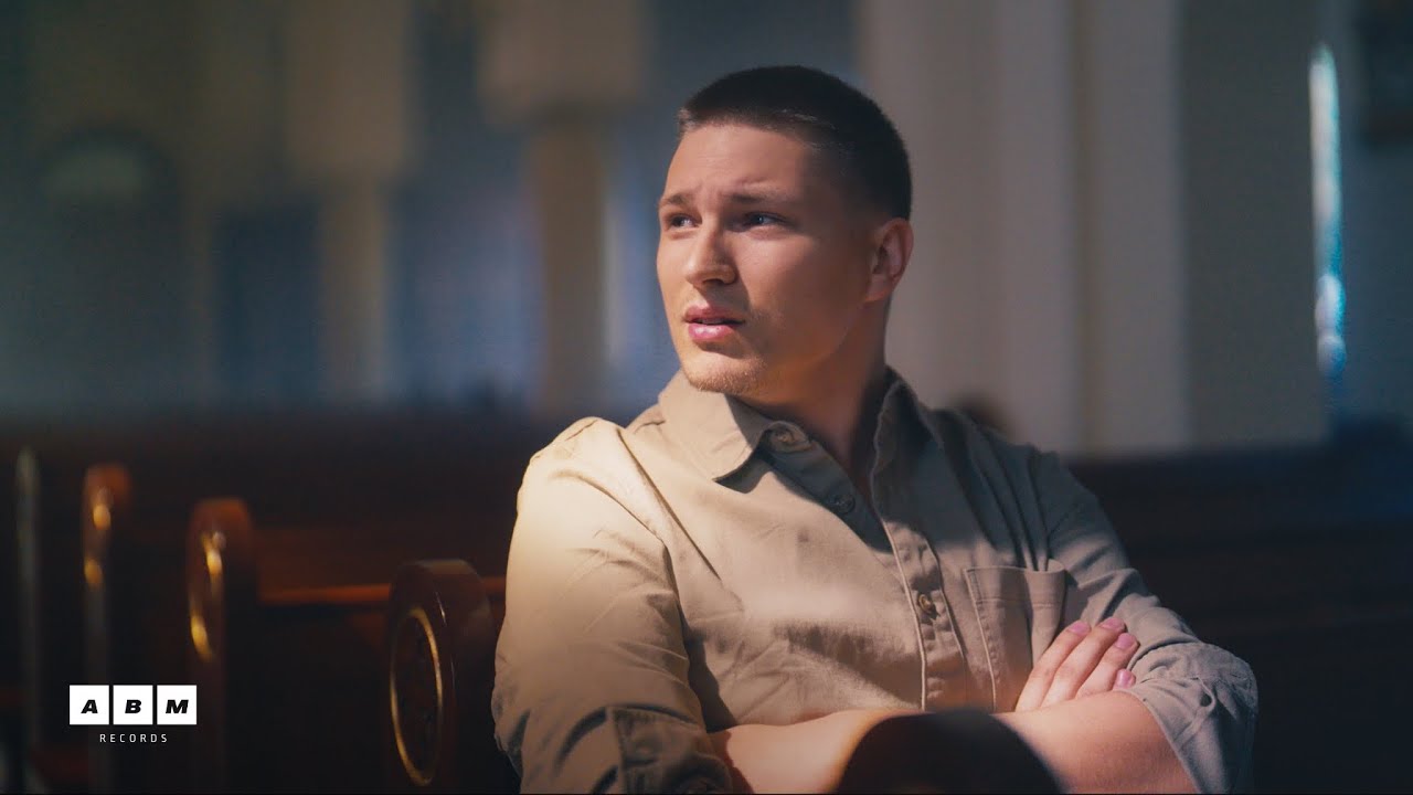 Adam Stachowiak - Daj Mi Dłoń (Official Music Video)