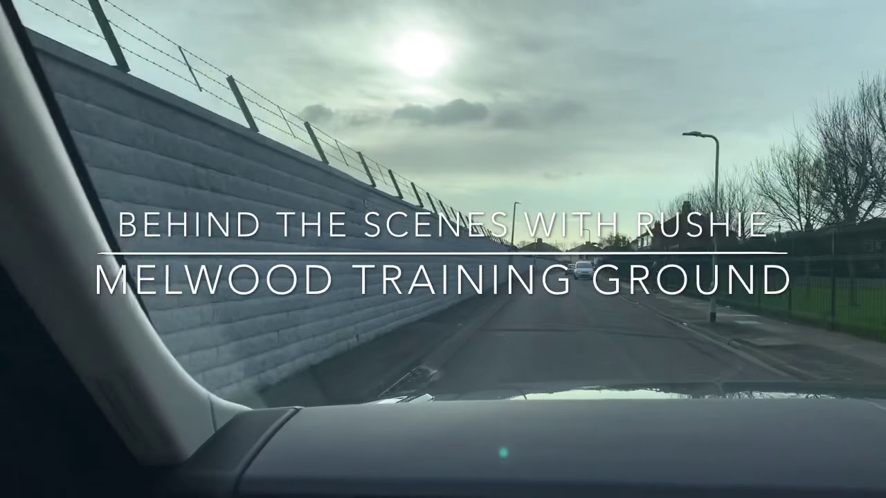 Ian Rush at Melwood with Mo Salah, Jurgen Klopp  and the rest of Liverpool FC team.