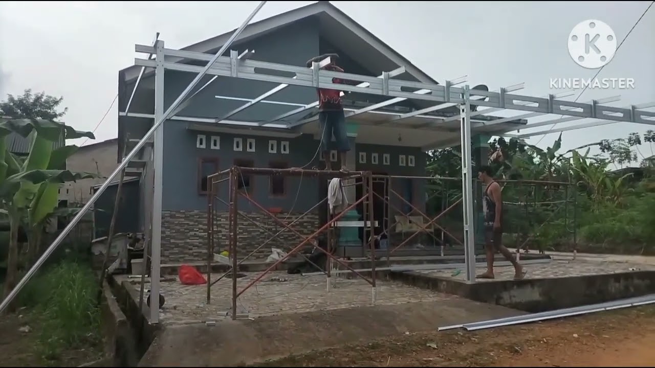 kanopi teras Halaman rumah.