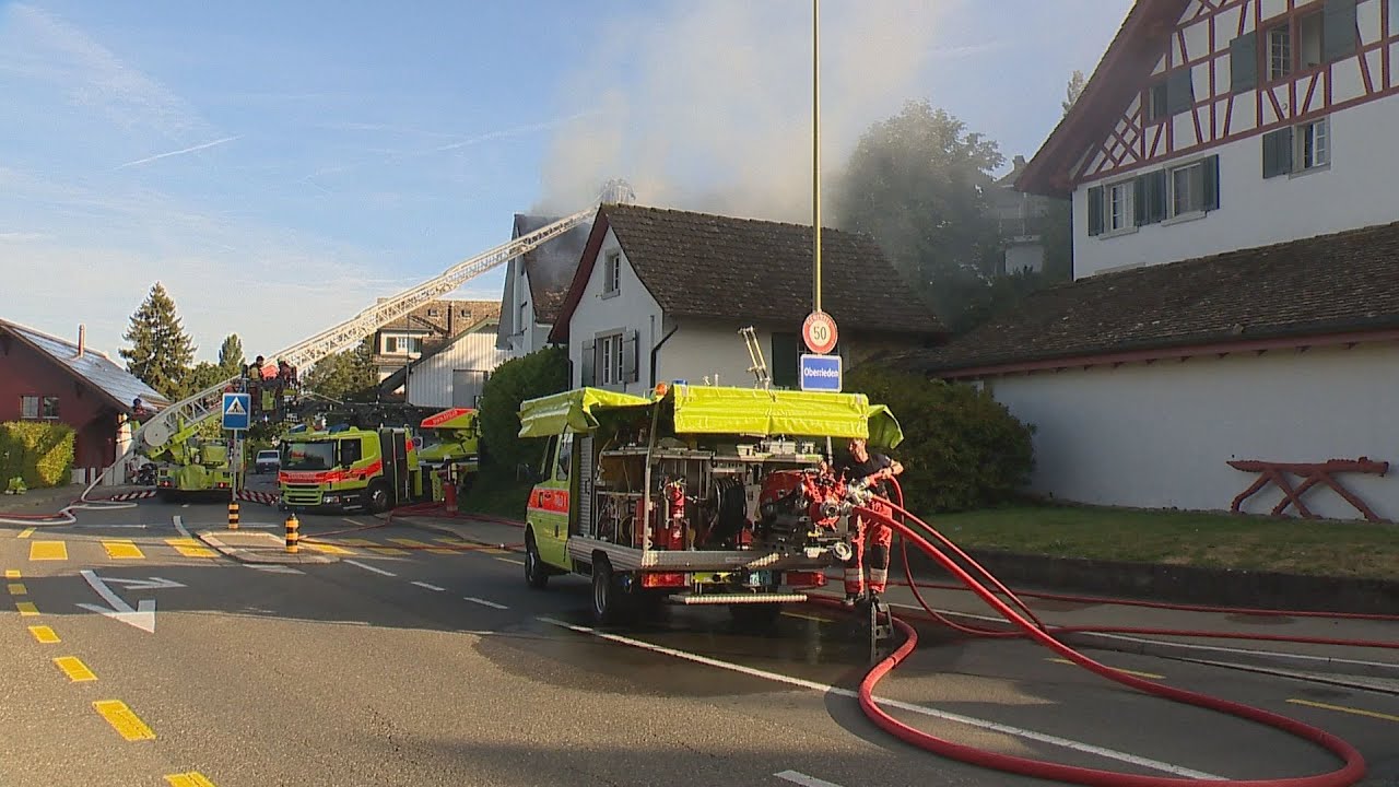 Oberrieden ZH: Feuer verursacht grossen Schaden