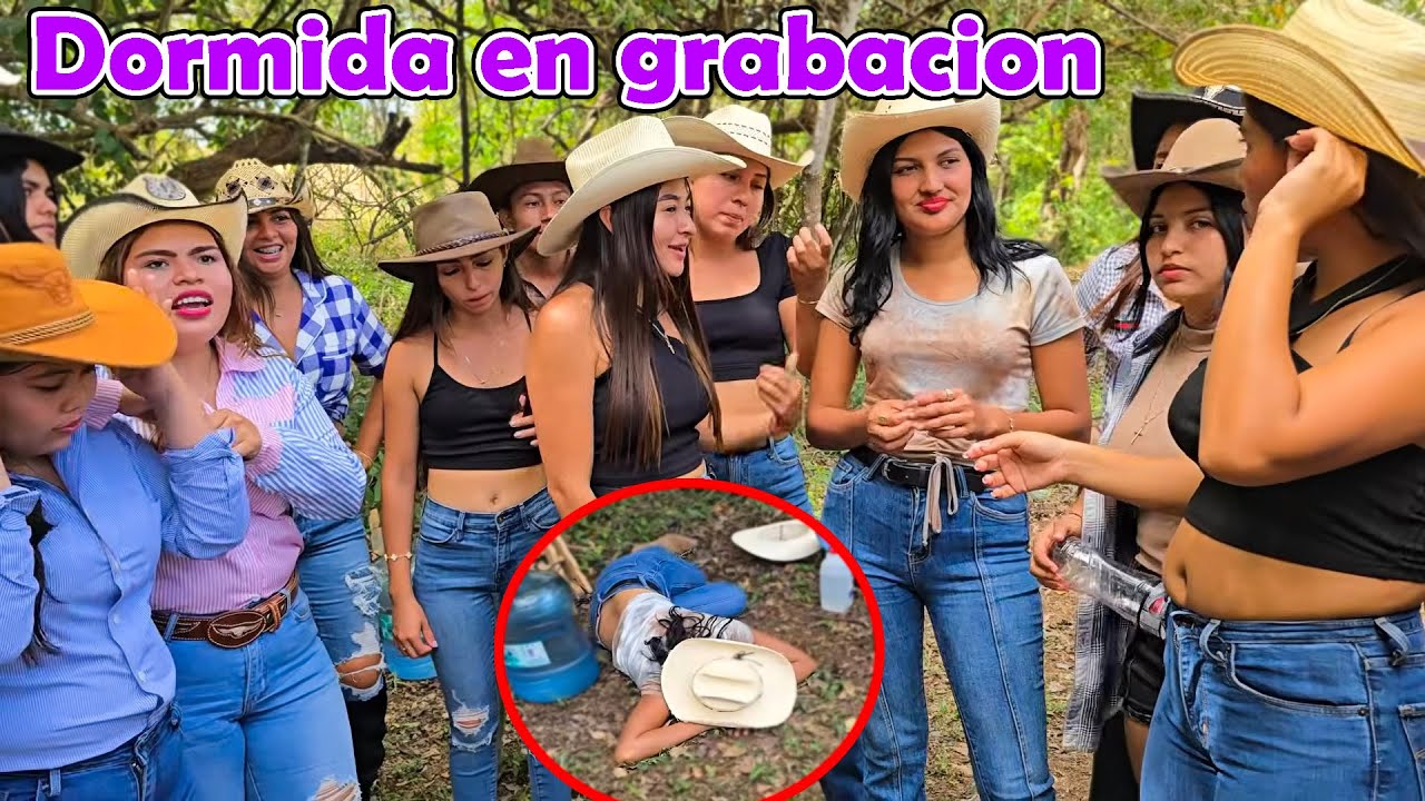 El jefe les llama la atención a todos😐