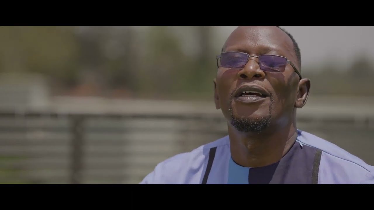Robert Bob Lumbasi - Kuna Mungu (Official Video)