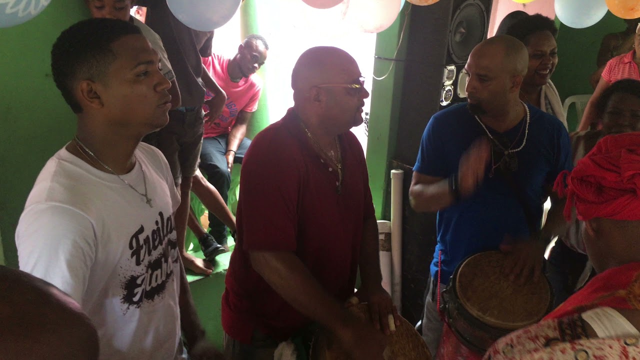 Fiesta  de palos en vivo ,,, Santa Elena