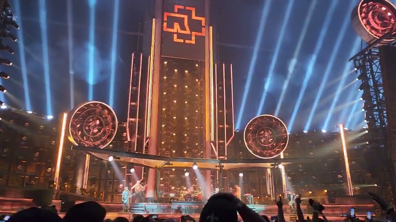 Rammstein - Sonne (live @ Alamodome in San Antonio, TX 9-17-22.)