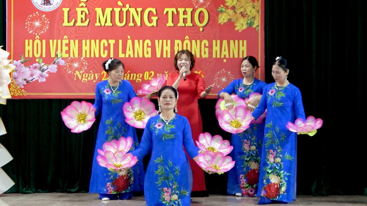 NGHĨA MẸ TÌNH CHA / NGỌC MAI CÙNG TỐP MÚA LÀNG VĂN HÓA ĐÔNG HẠNH