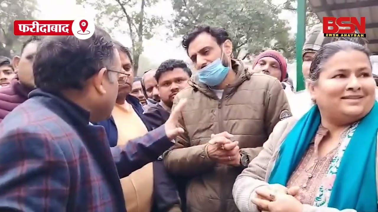 स्वास्थ्यकर्मी हड़ताल पर बैठे, CMO ने दी चेतावनी, कर्मियों ने कहा संघर्ष जारी रहेगा, मरीज परेशान