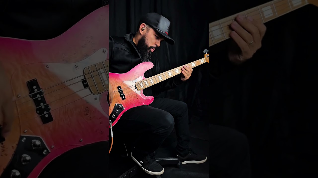 Foals FJB7 em a&ccedil;&atilde;o 🎸Tocando &ldquo;A Thousand Miles&rdquo; - Vanessa Carlton #bassguitar #bassplayer #foals