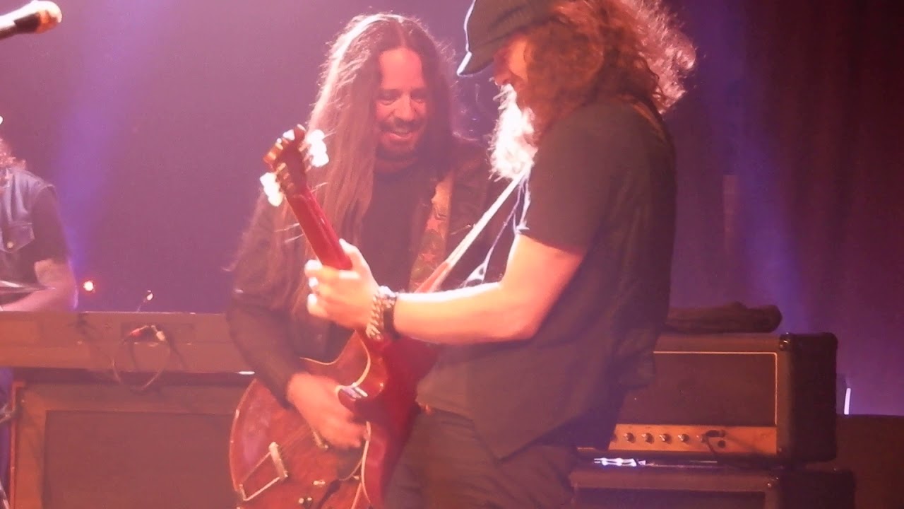 Blackberry Smoke/Tyler Bryant and the Shakedown - Not Fade Away