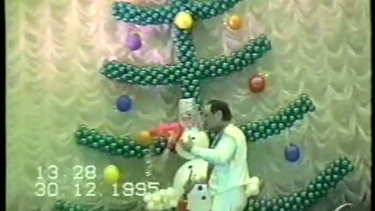 Цирк. Жонглер- Владимир Ануркин. 1995г.