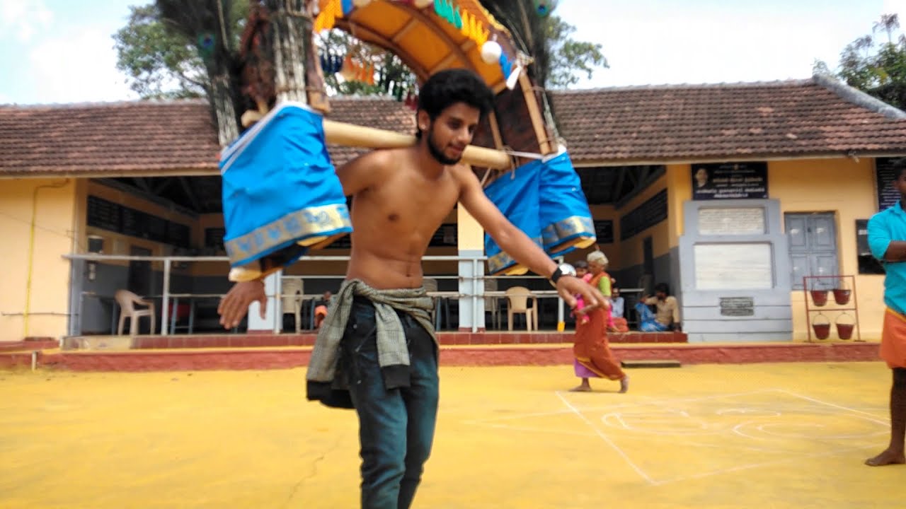 Kavadi aatam #kavadi #thaipoosam #palani #muruganstatustamil #kavadiattam #pollachi #trending #god