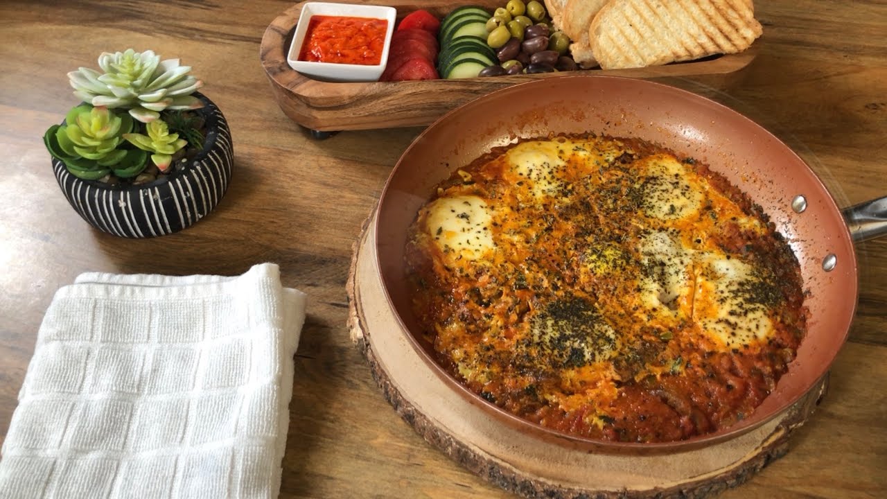 Ливийская шакшука с вяленым мясом — прекрасное традиционное ливийское блюдо.