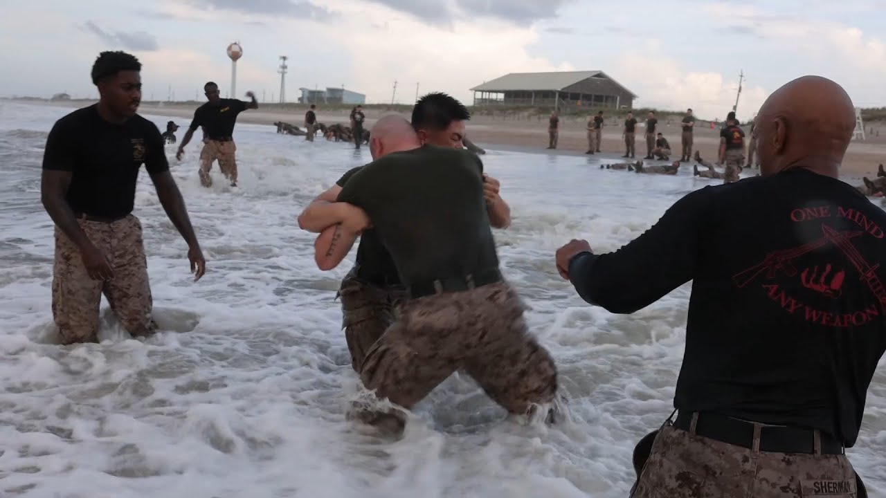 U.S. Marines incorporate 'Shallow Water Grappling' into Morning PT
