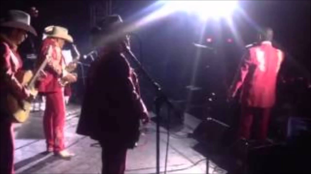 Conjunto Rio Grande En Vivo - El Corrido Del Ano Nuevo