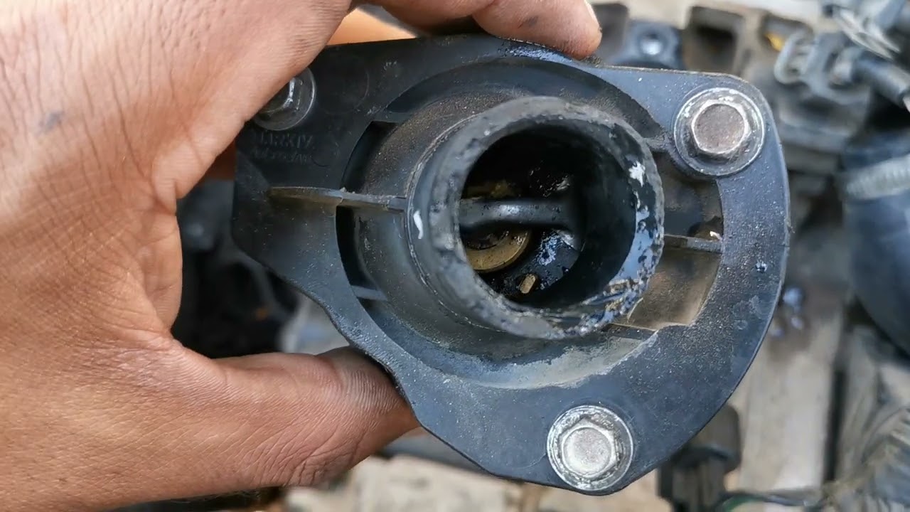 como cambiar toma de agua de volvo s40 2007