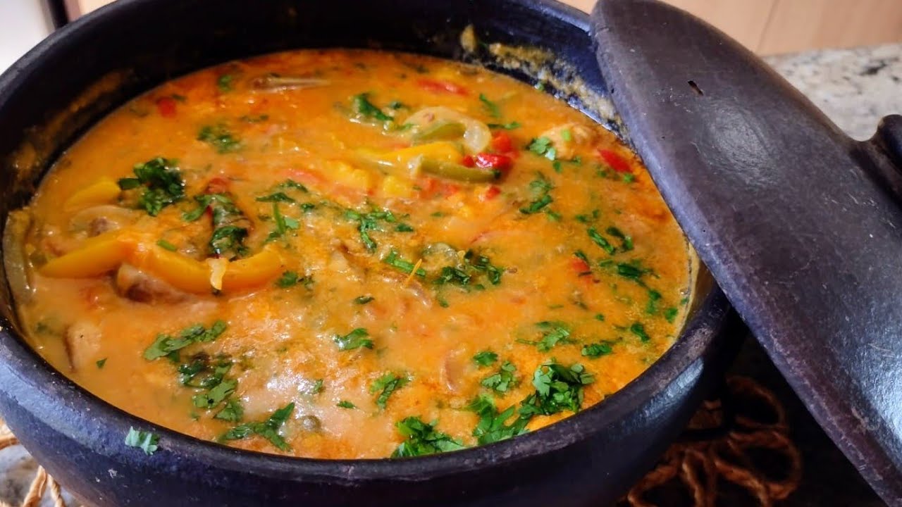 MOQUECA DE PEIXE-UMA OPÇÃO DELICIOSA PRA VARIAR O SEU CARDÁPIO