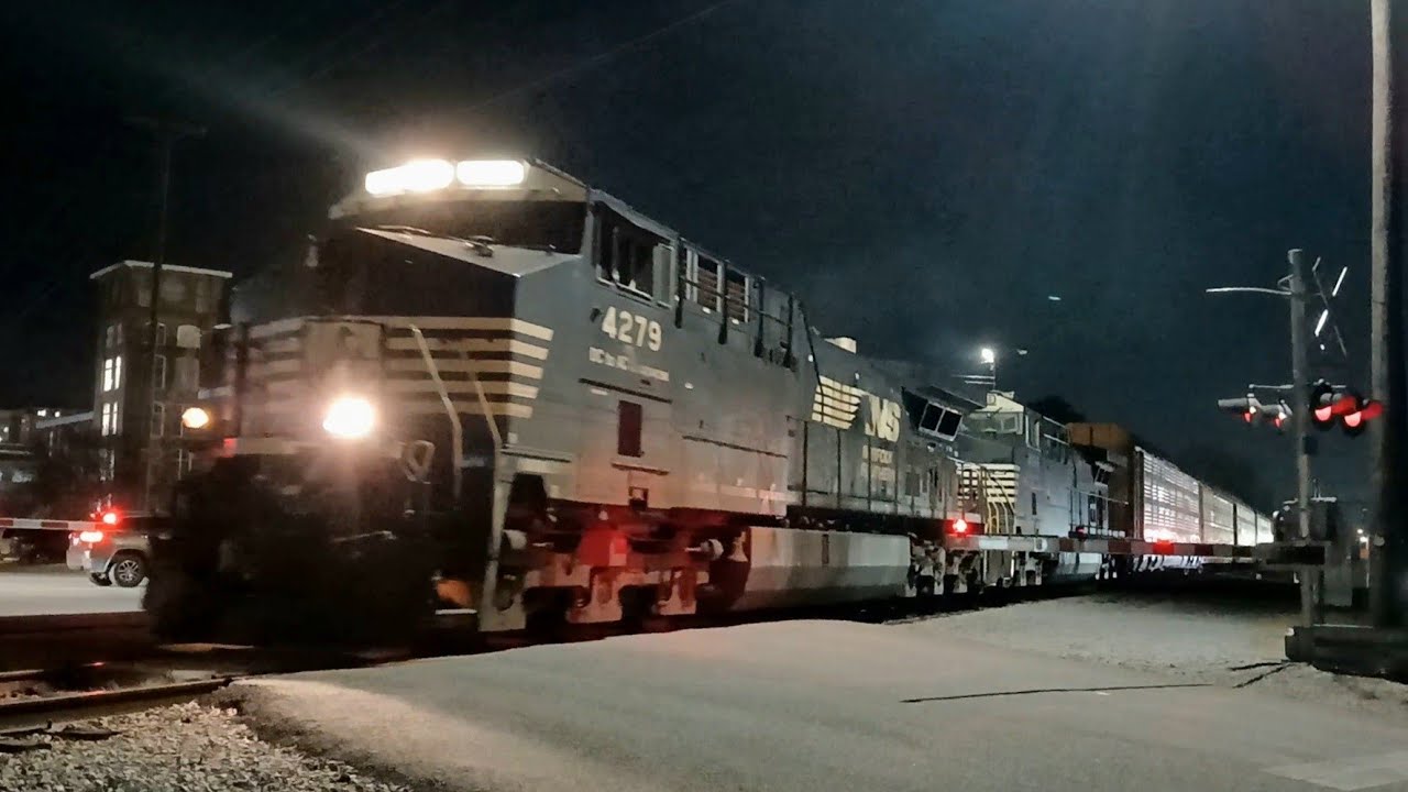NS 4279 Leads Norfolk Southern Train 19D Out Of Columbia SC 