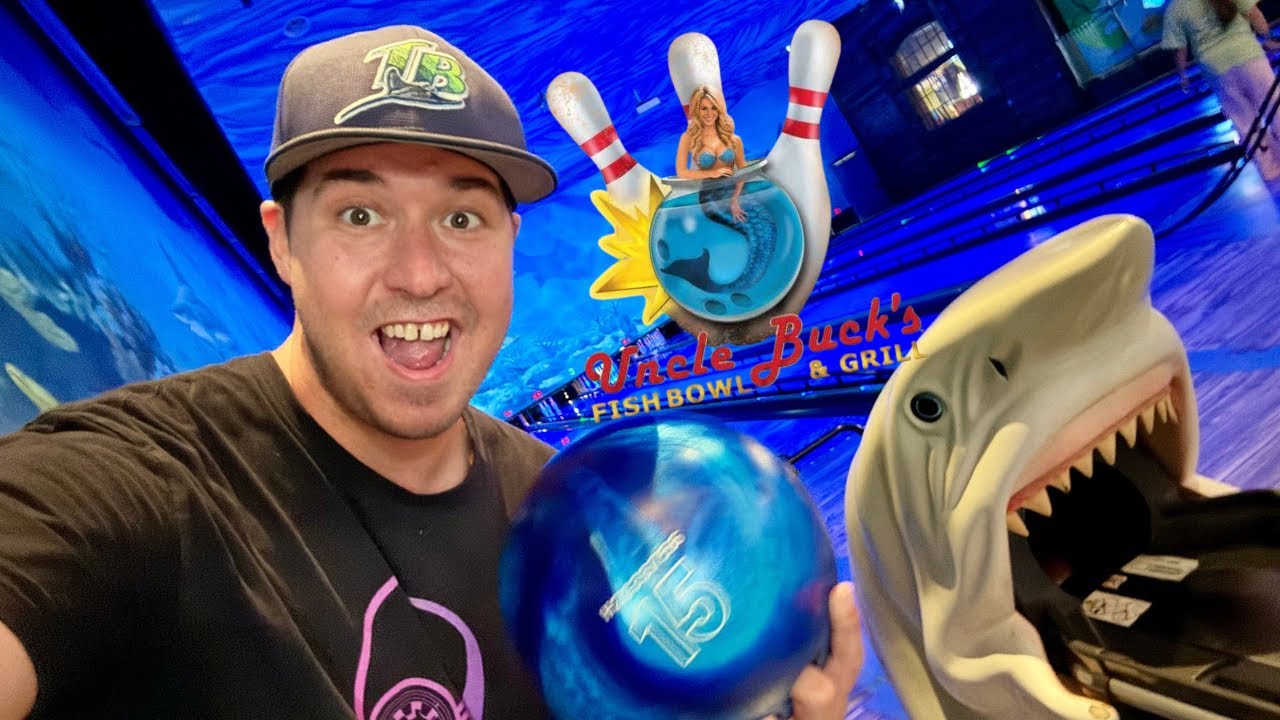 Florida’s Uncle Buck’s Fish Bowl & Grill Is AMAZING - Sea Themed Bowling Alley Roadside Attraction!