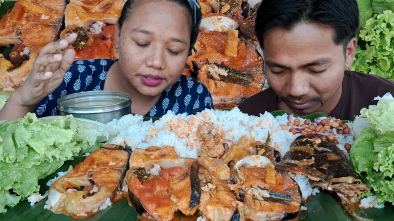 Mukbang ll eating delicious pangas fish curry with lettuce @nagavillagefood