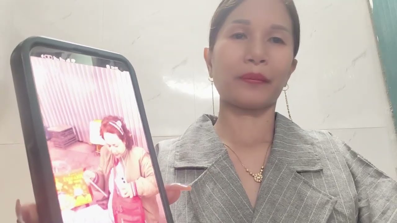 Xuyến Thương Con Lắm 