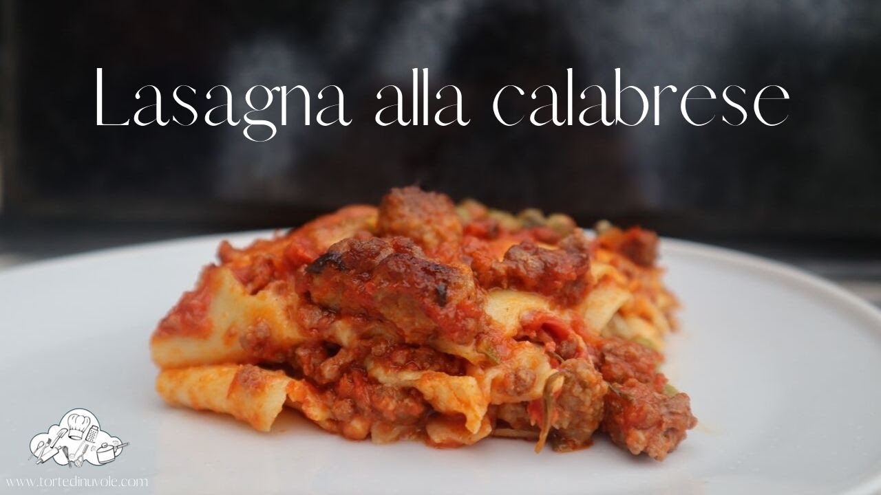 Lasagne al forno con le polpettine SENZA BESCIAMELLA | Ricette calabresi |