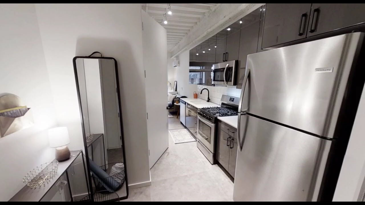 A Premium West Loop Studio at The Jax