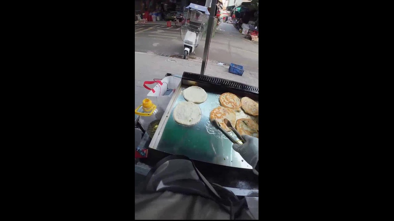 Street Food POV | Crisp Flatbread Flip & Fry | No Voiceover