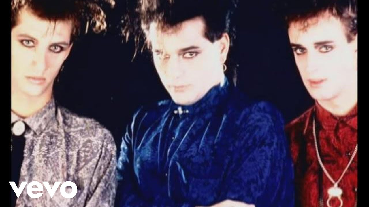 Soda Stereo - Camino A La Fama / 1983-1987 (Video)