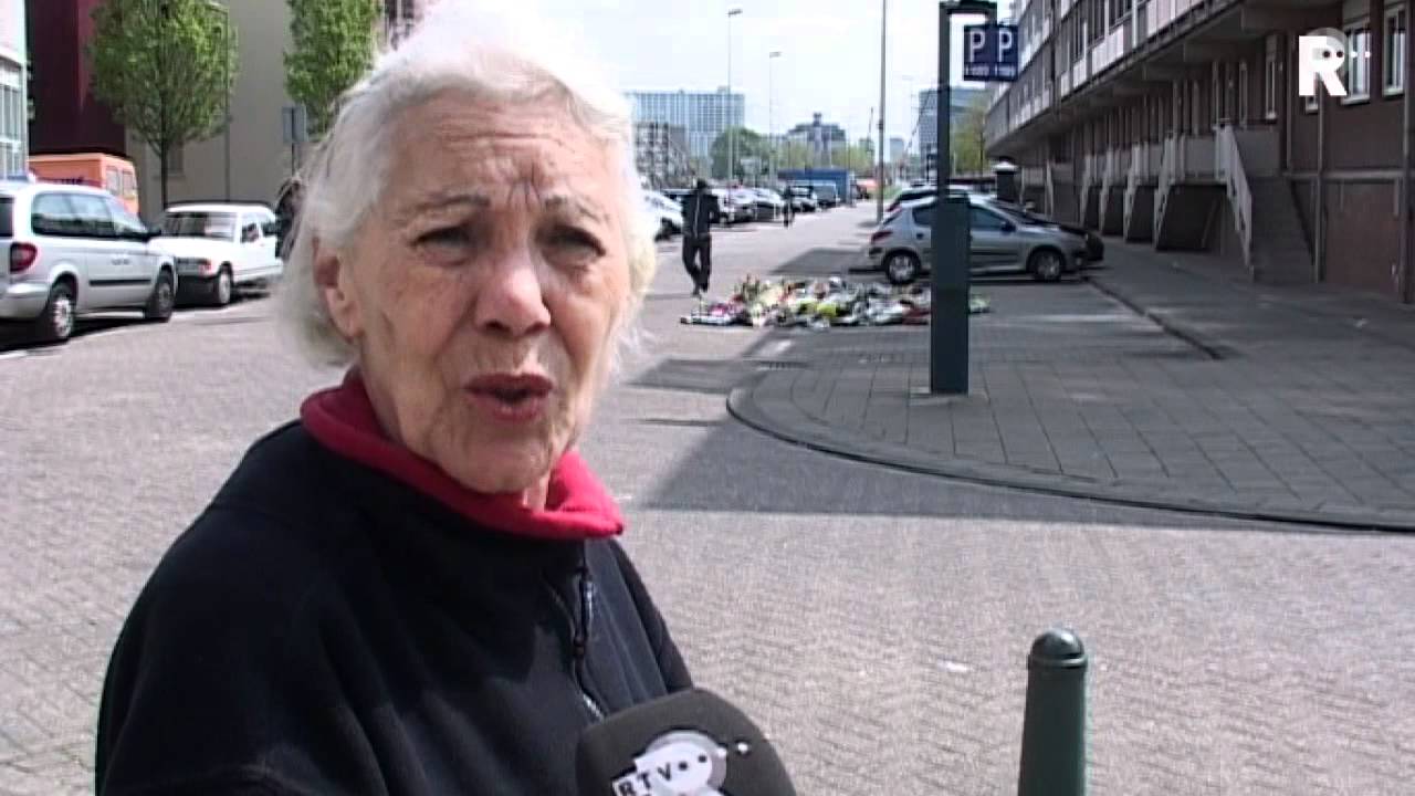 Bloemenzee voor slachtoffer Schiemond