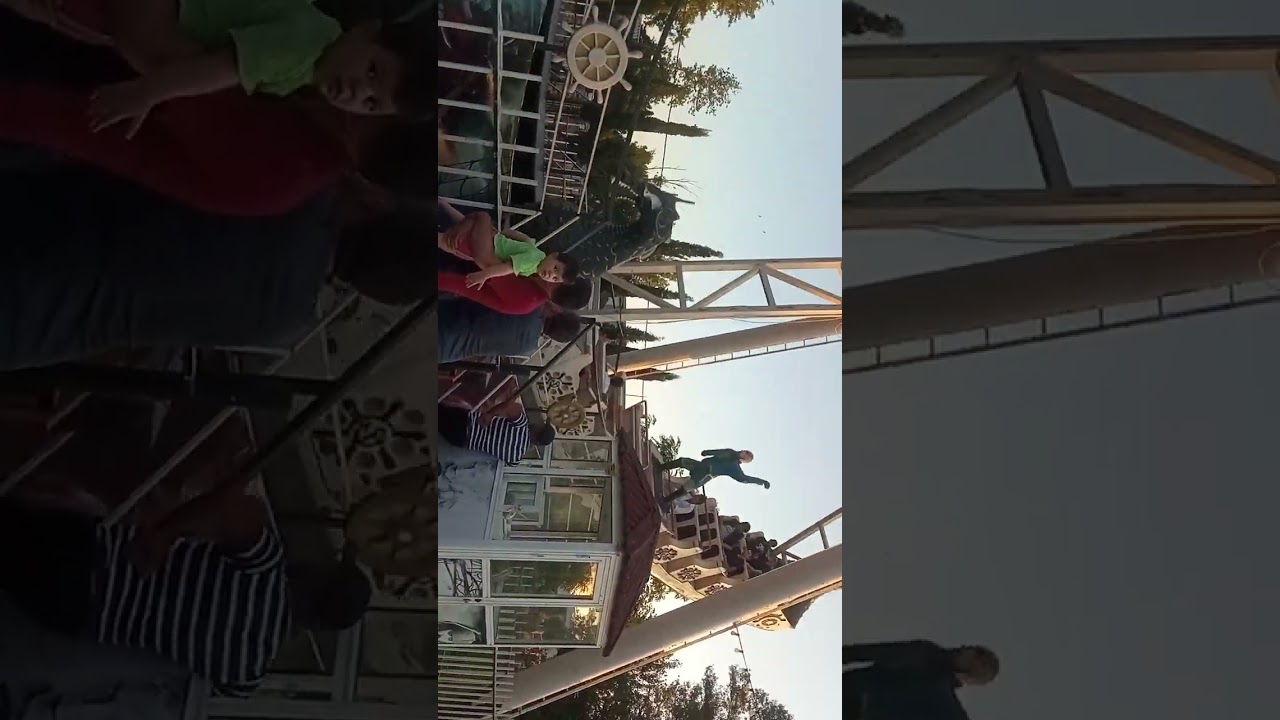 Şəki axundov parkı Pirat