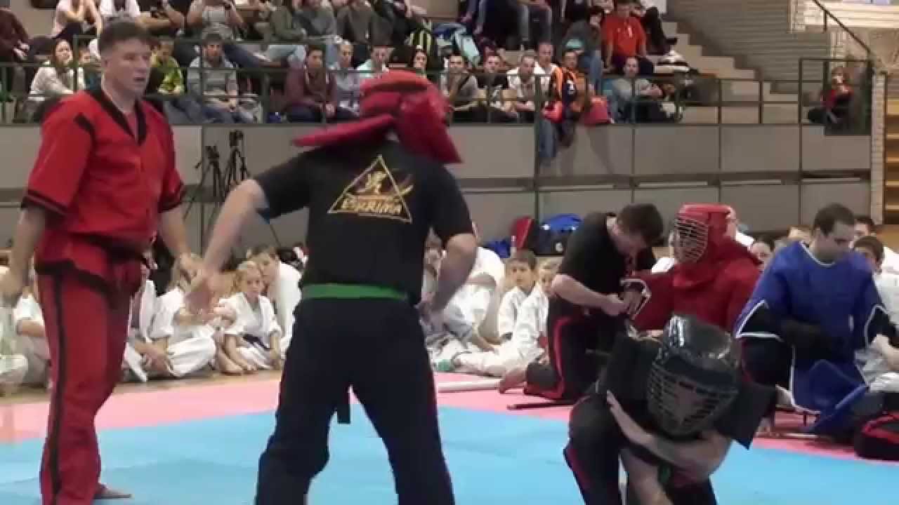 Eskrima bemutató az I. Hinomoto kupán