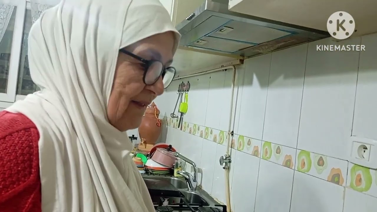 يوم ممطر وركشة في الدار مع فطورنا مصلي بالحوت وعحة بكروفات والسهيرة كروكن