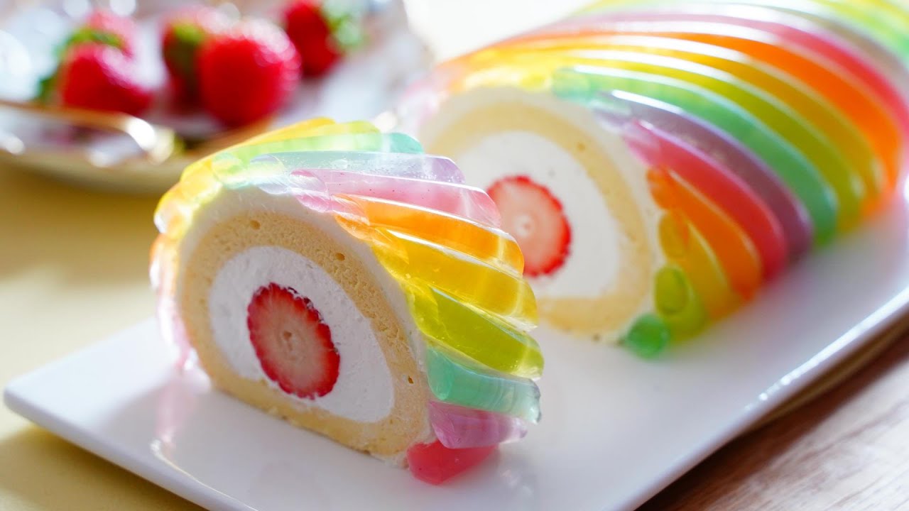 Радужный желейный рулет 🌈 / Клубничный рулет / Удивительный торт / Мерный стаканчик