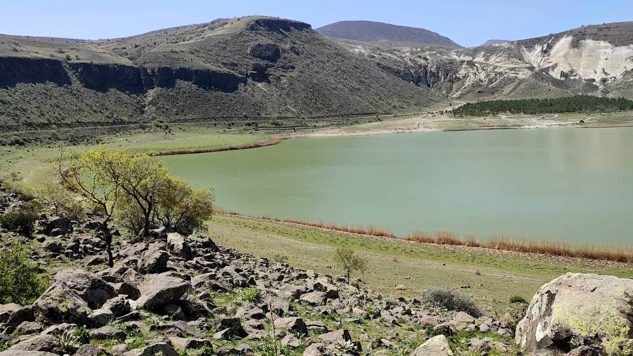 Acıg&ouml;l / Volcanic Nar Lake in the Crater