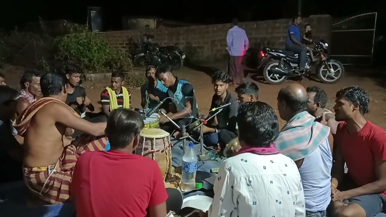 Maa kaeiri baghei bhajan mandali