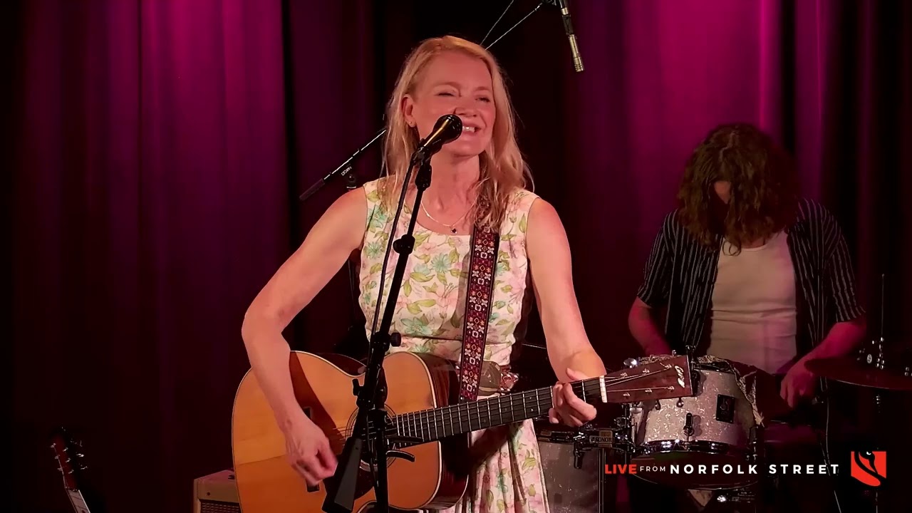 Heaven's Just a Sin Away | Kelly Willis