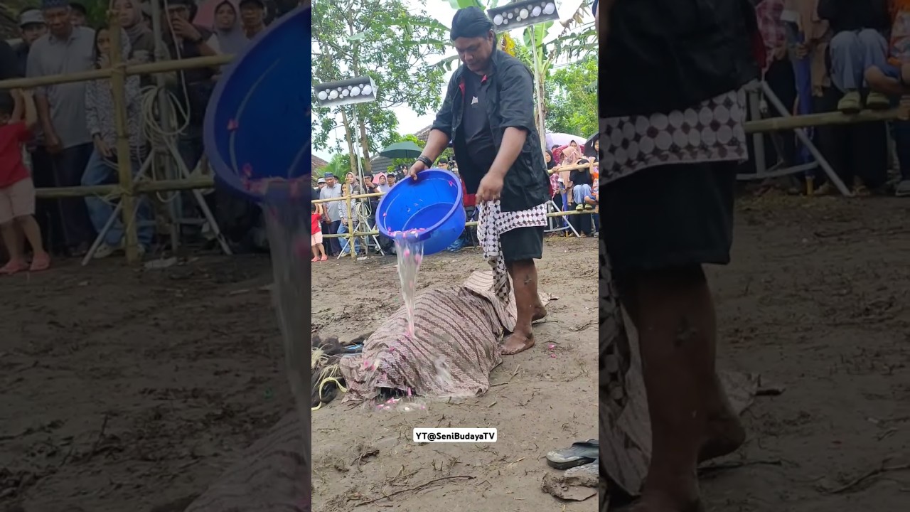 Kesurupan indang mayit bangkit#kesurupan #jaranan #kudalumping #jarankepang #ebeg #janturan #reog