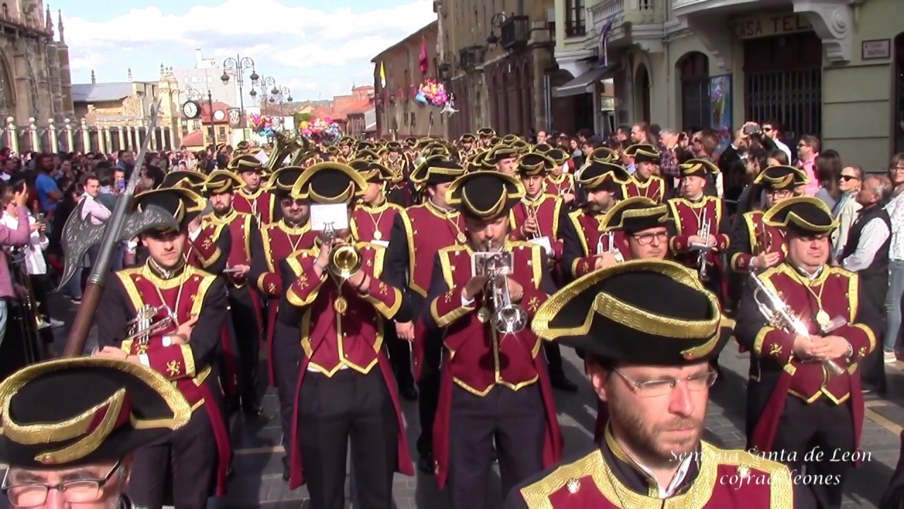 A.M La Cena- Caminando va por tientos. Sabado Santo 2017.Procesioón del Desenclavo
