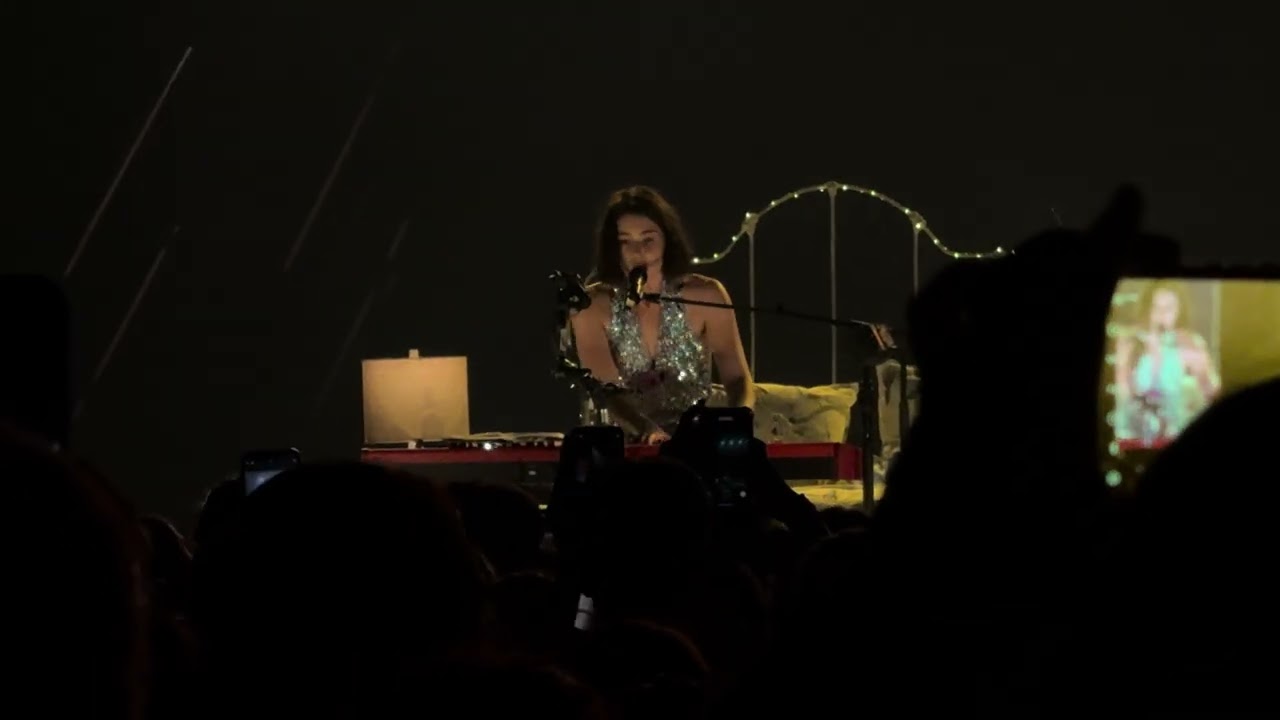Gracie Abrams - Unsteady - Live at Motorpoint Arena Nottingham
