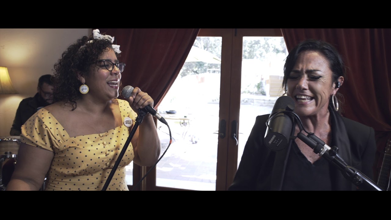 Claudia Brant - Una Mujer feat. La Marisoul (Sincera Acoustic Sessions)