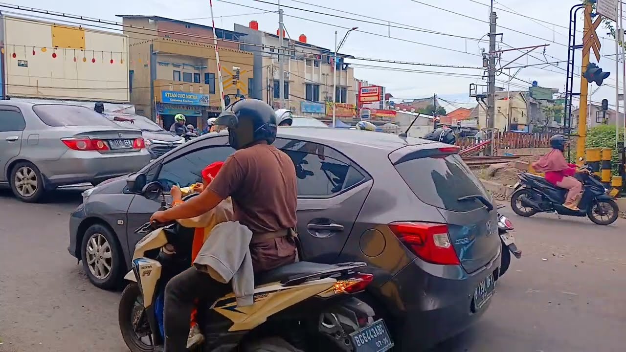 Suasana Siang Ini (08/01/26) KRL Commuter Line Simpang Volvo Pejaten Timur Pasar Minggu Jakarta #krl