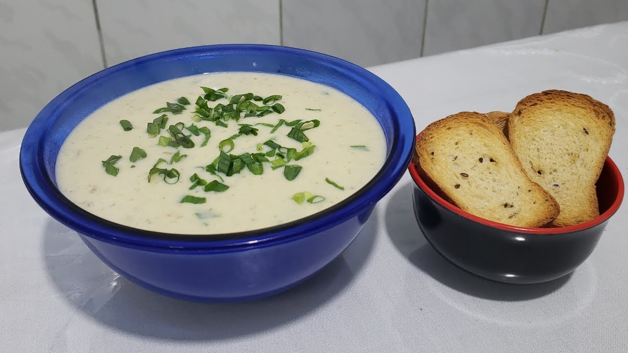 Sopa cremosa de couve flor com batata