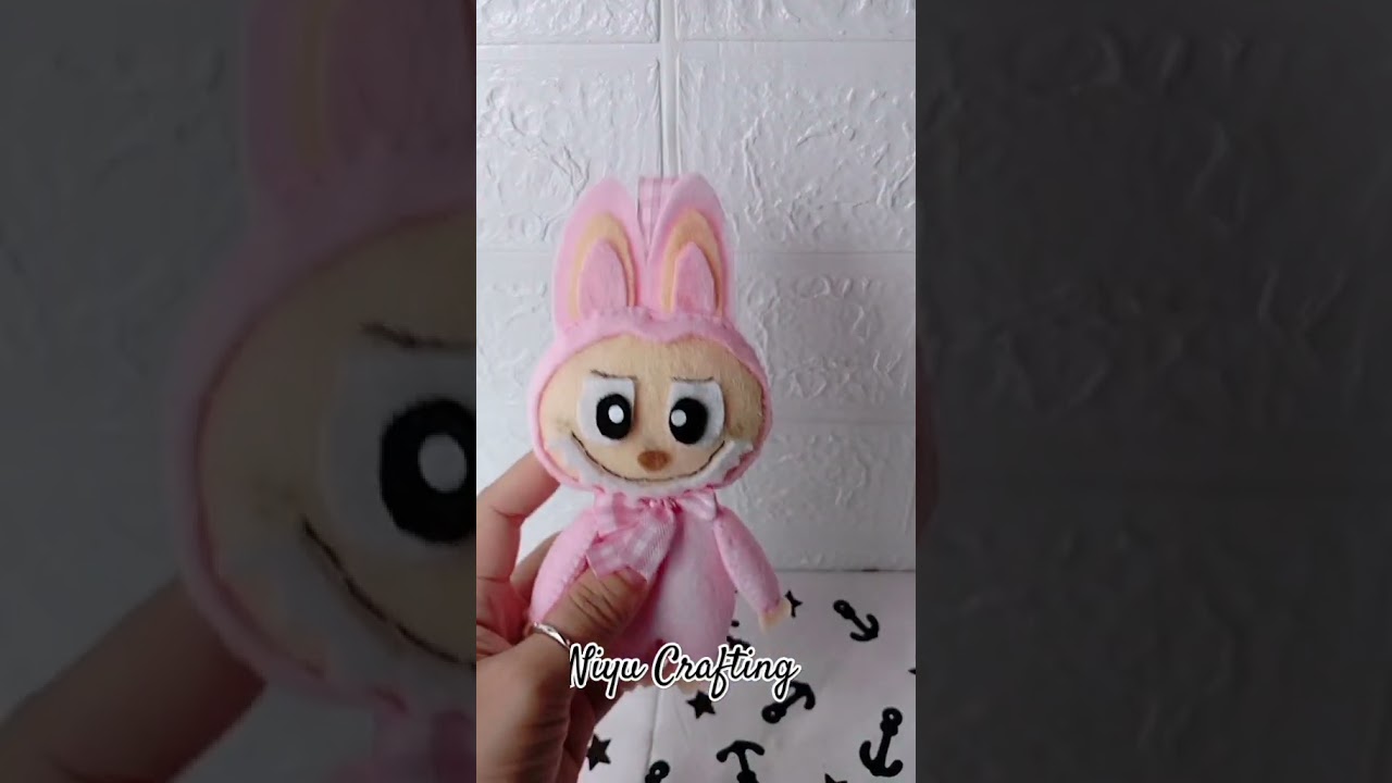 Play with Labubu Felt doll #labubu #labubumacaron #feltdoll #Feltcraft #Felting #DIY