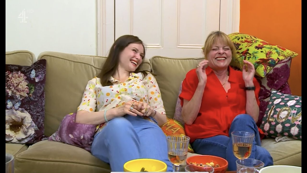 Sophie Ellis-Bextor and Janet - Celebrity Gogglebox