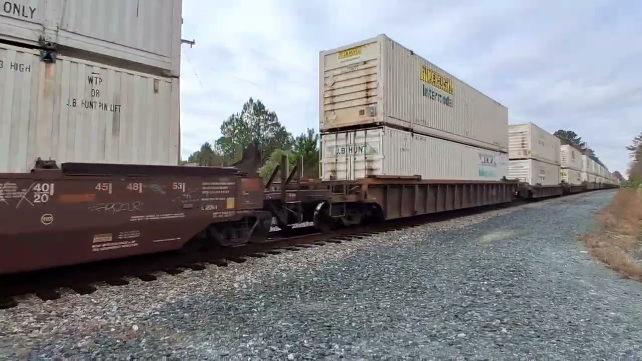 CSX i 188 20 JB Hunt Containers by the NE Stouts 11 20 25 SD70AC engine 4707 leads w / Commentary