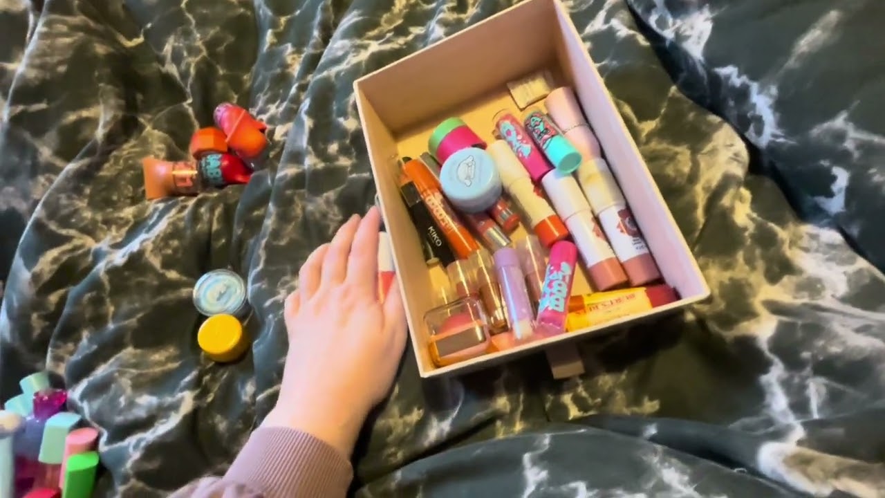Decluttering My Lip Balms etc. | January 2026