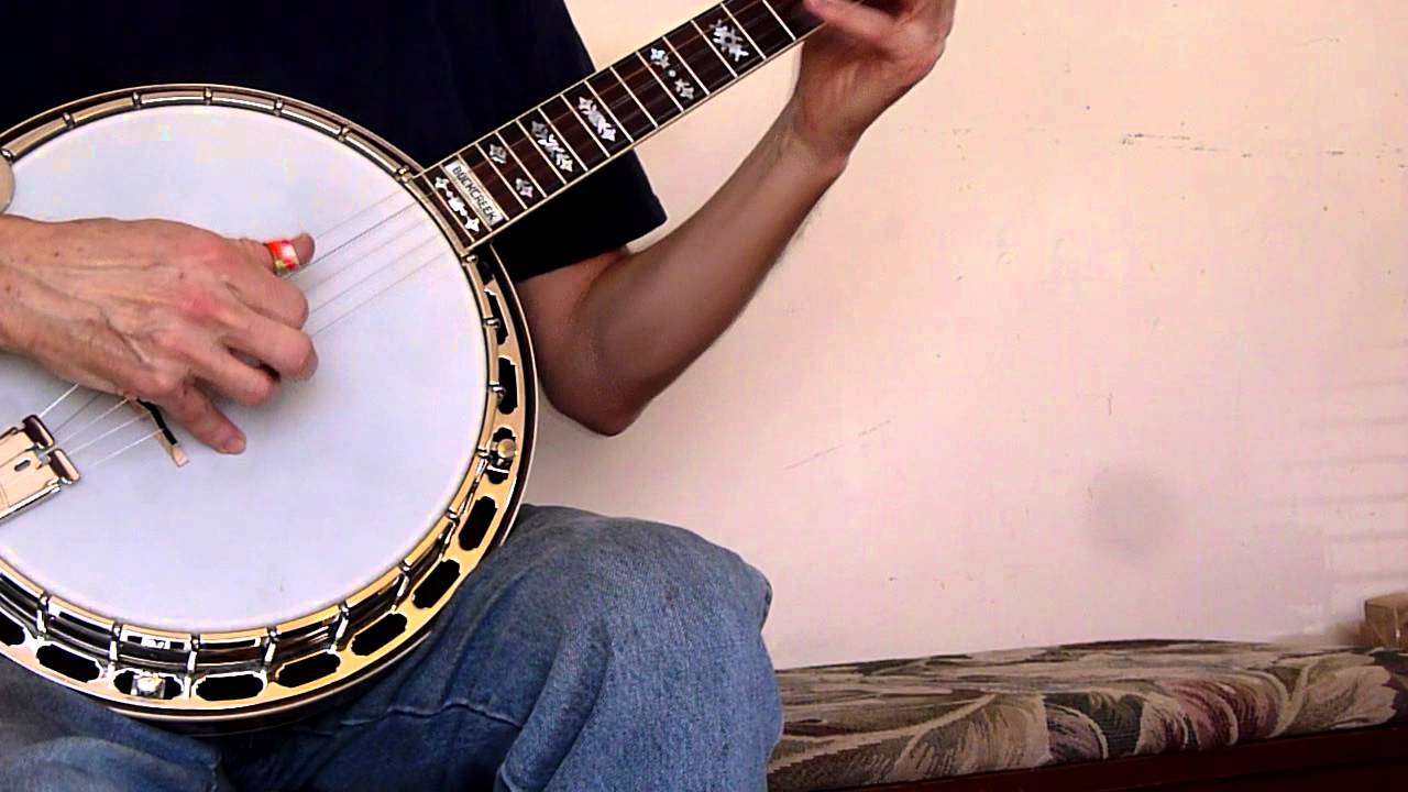 Big Sciota played on a Hatfield Buck Creek banjo